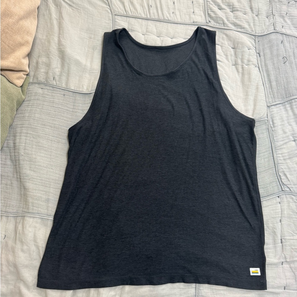 Men’s Vuori black tank top (size XL) #activewear #gym